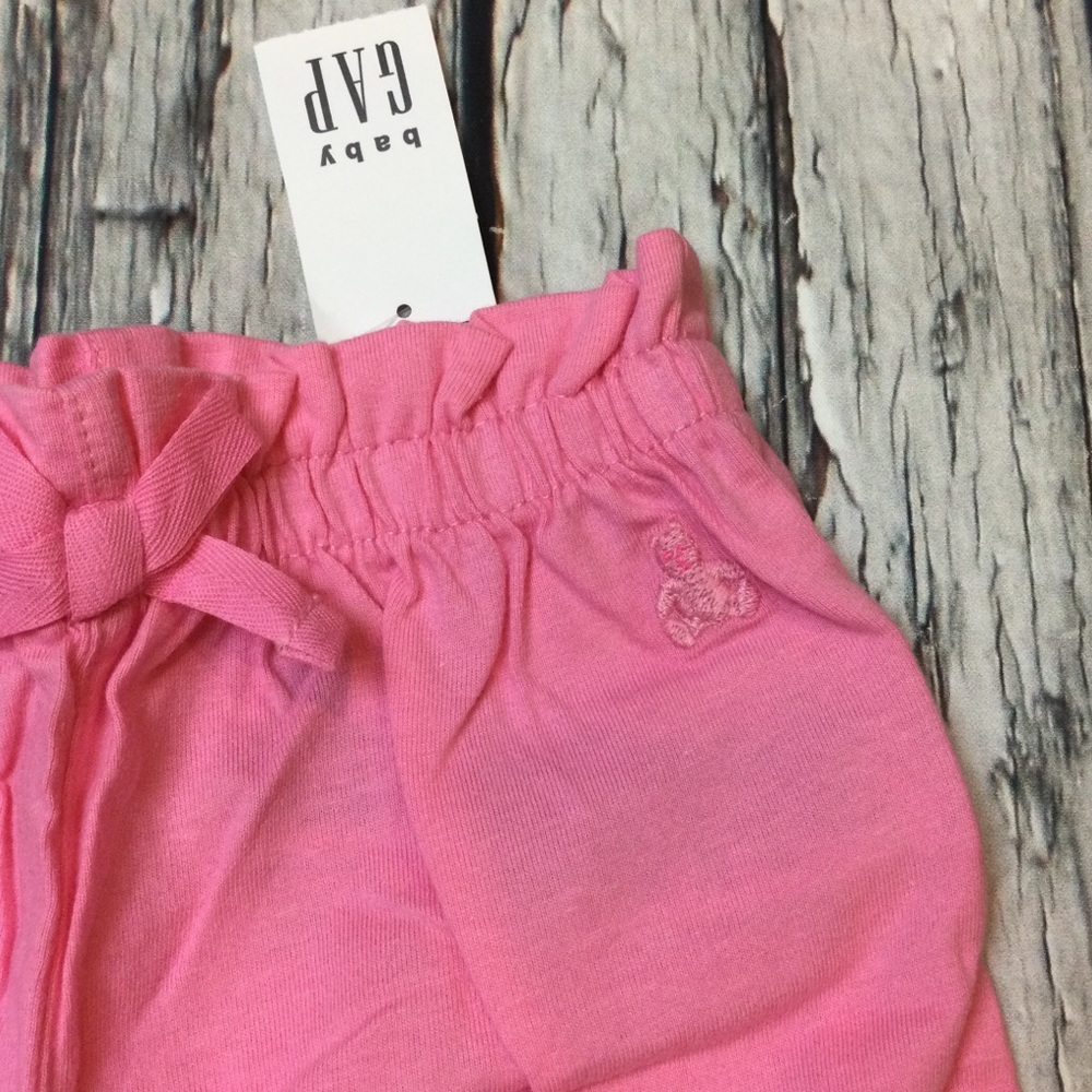 Gap Girls 3 6 12 18 24 Pink Shorts Outfit - Picture 2 of 5